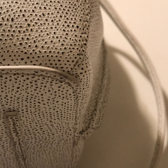 Aritzia Auxiliary Bucket Bag/Crossbody - Picture 7 of 8